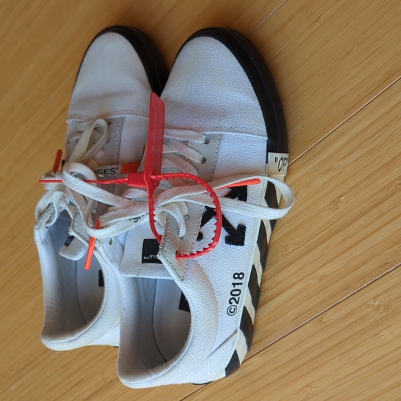 COPY - COPY - Off White Sneakers - Picture 2 of 10